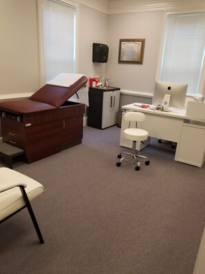 Office Cleaning in Riverdale, GA (2)
